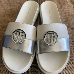 Tommy Hilfiger Sandals 7.5